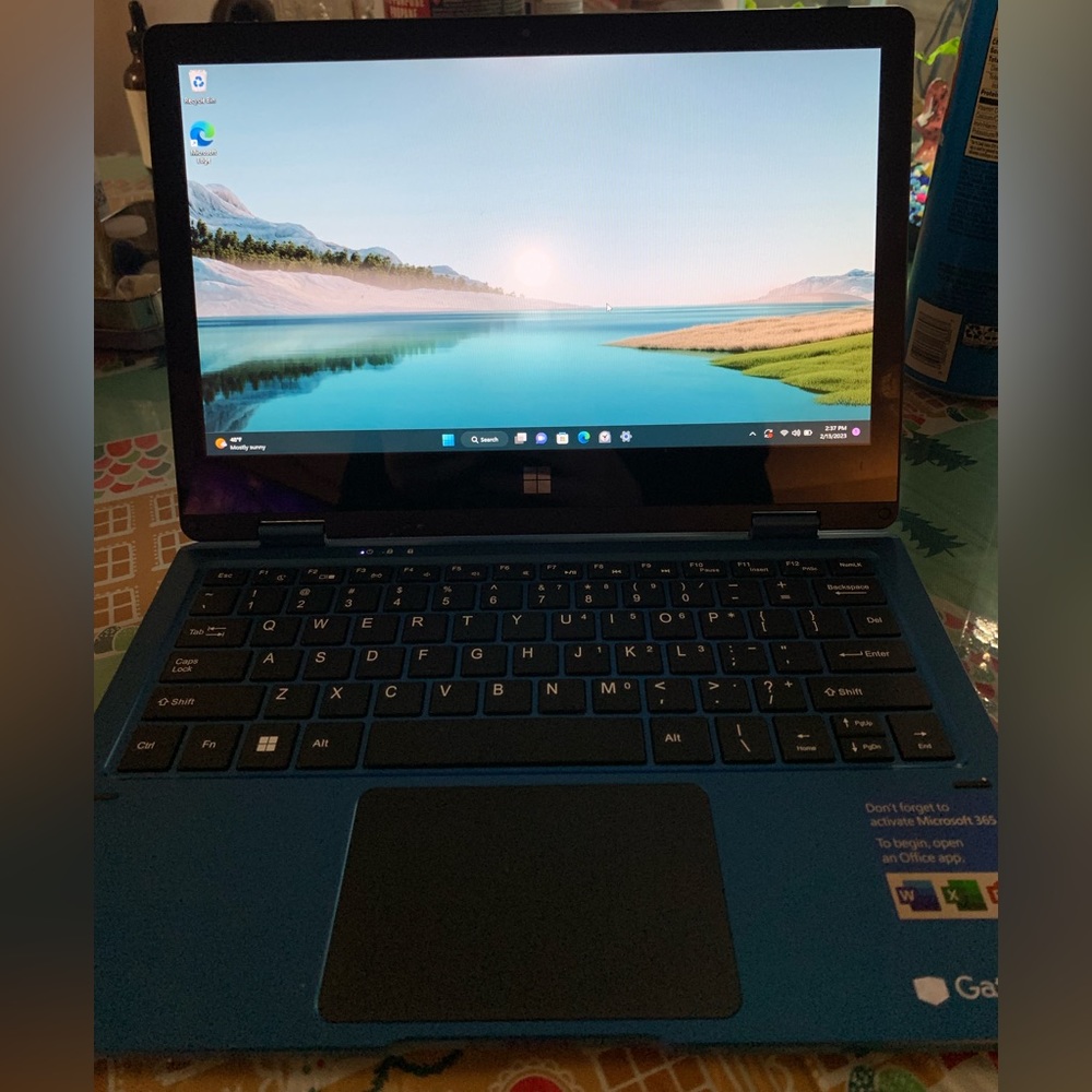 Brand New Gateway laptop/table